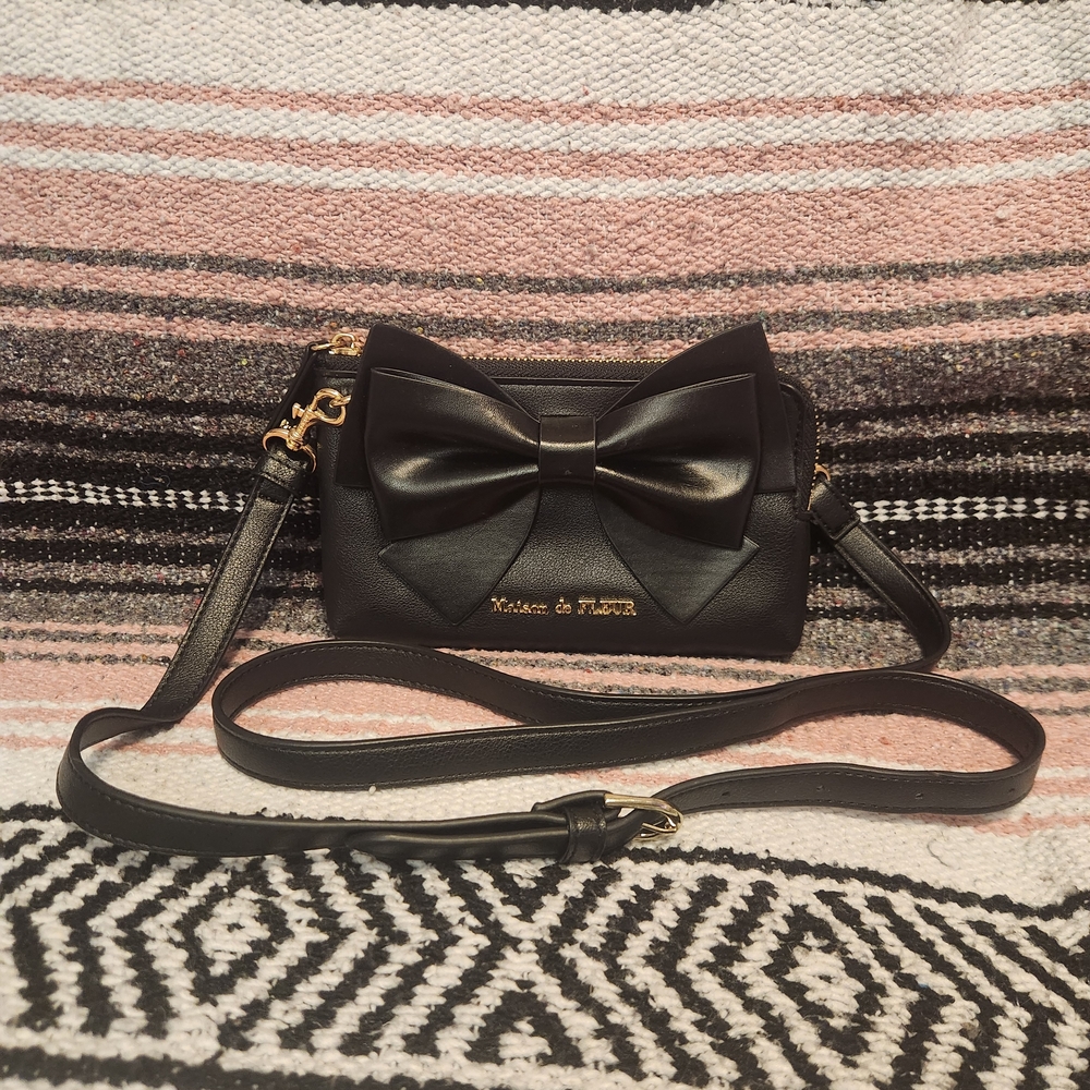 Black Bow Crossbody Bag